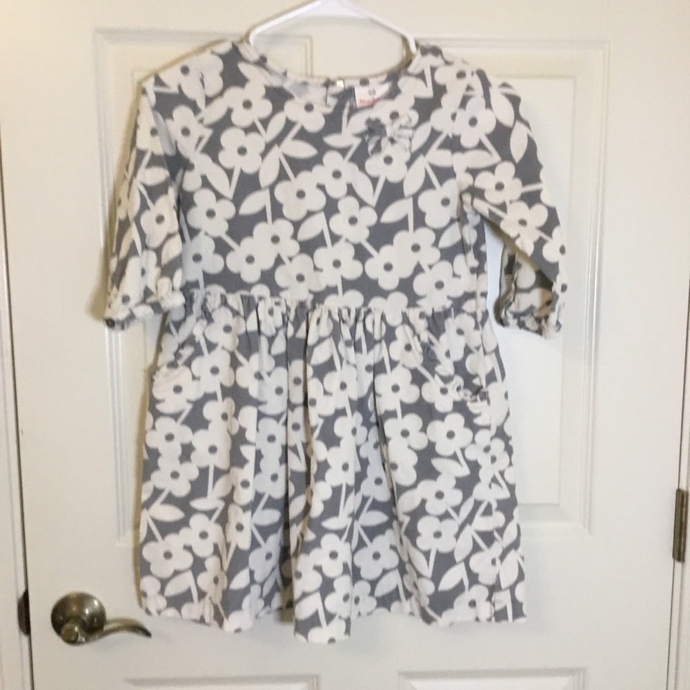 Hanna Aderson Floral Gray and White Dress Size 130 or US 8 EUC